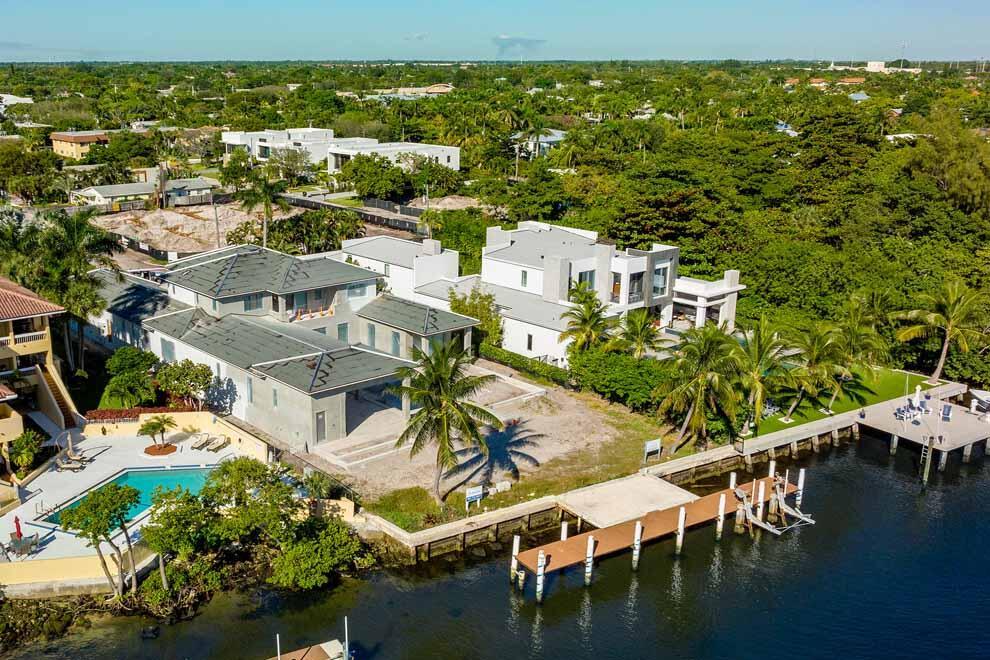 KENMONT FIRST ADD - Residential