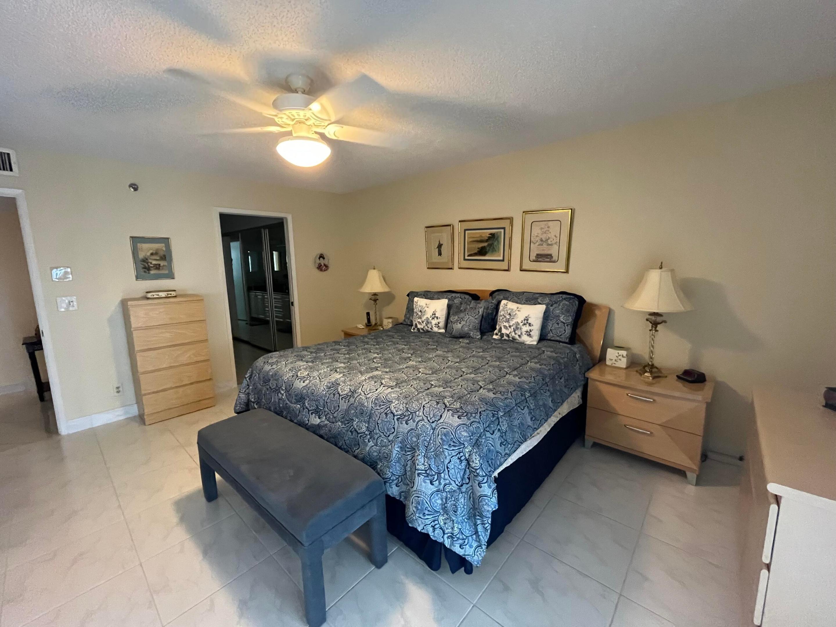 Huntington Towers - Residential