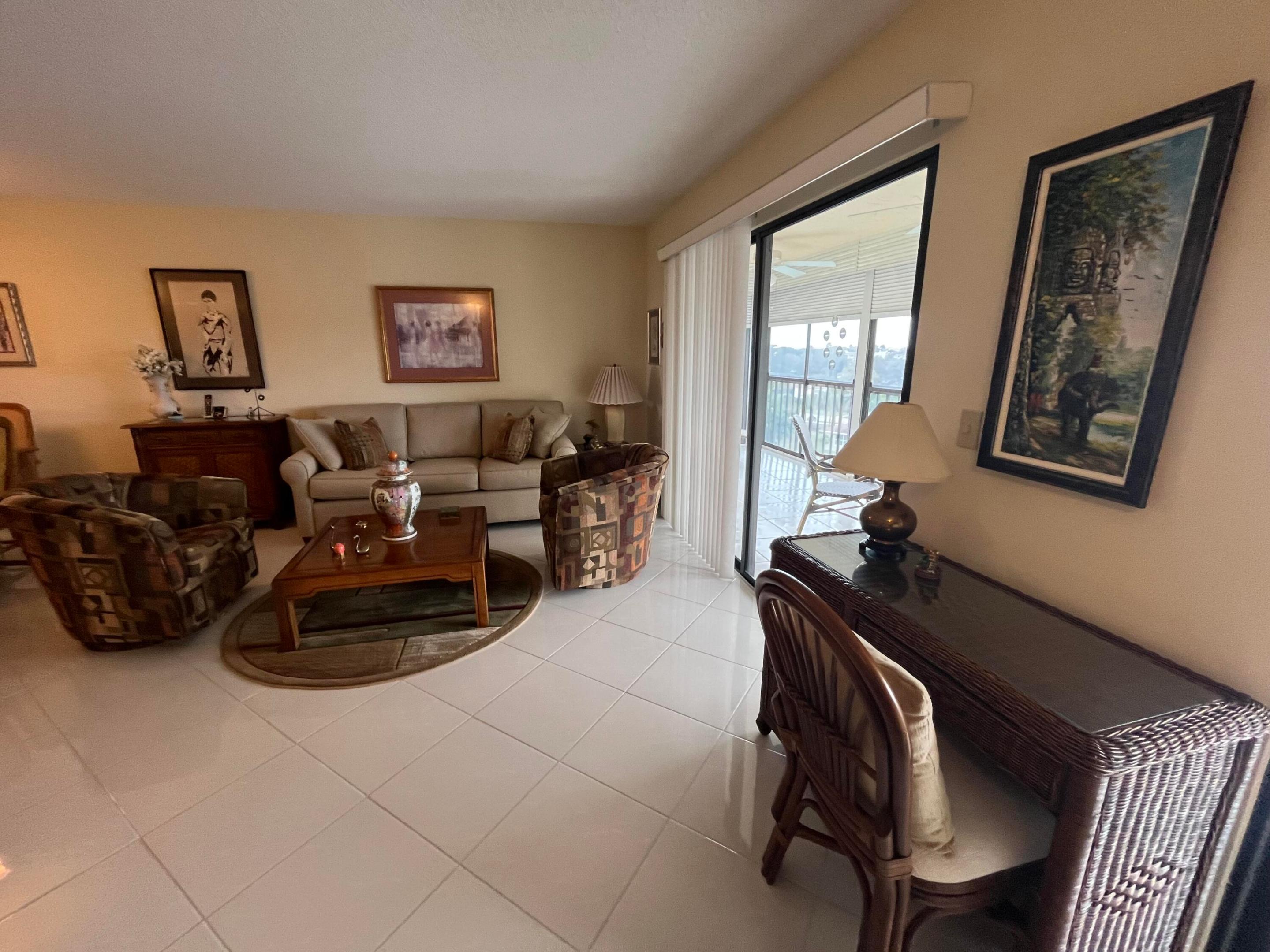 Huntington Towers - Residential