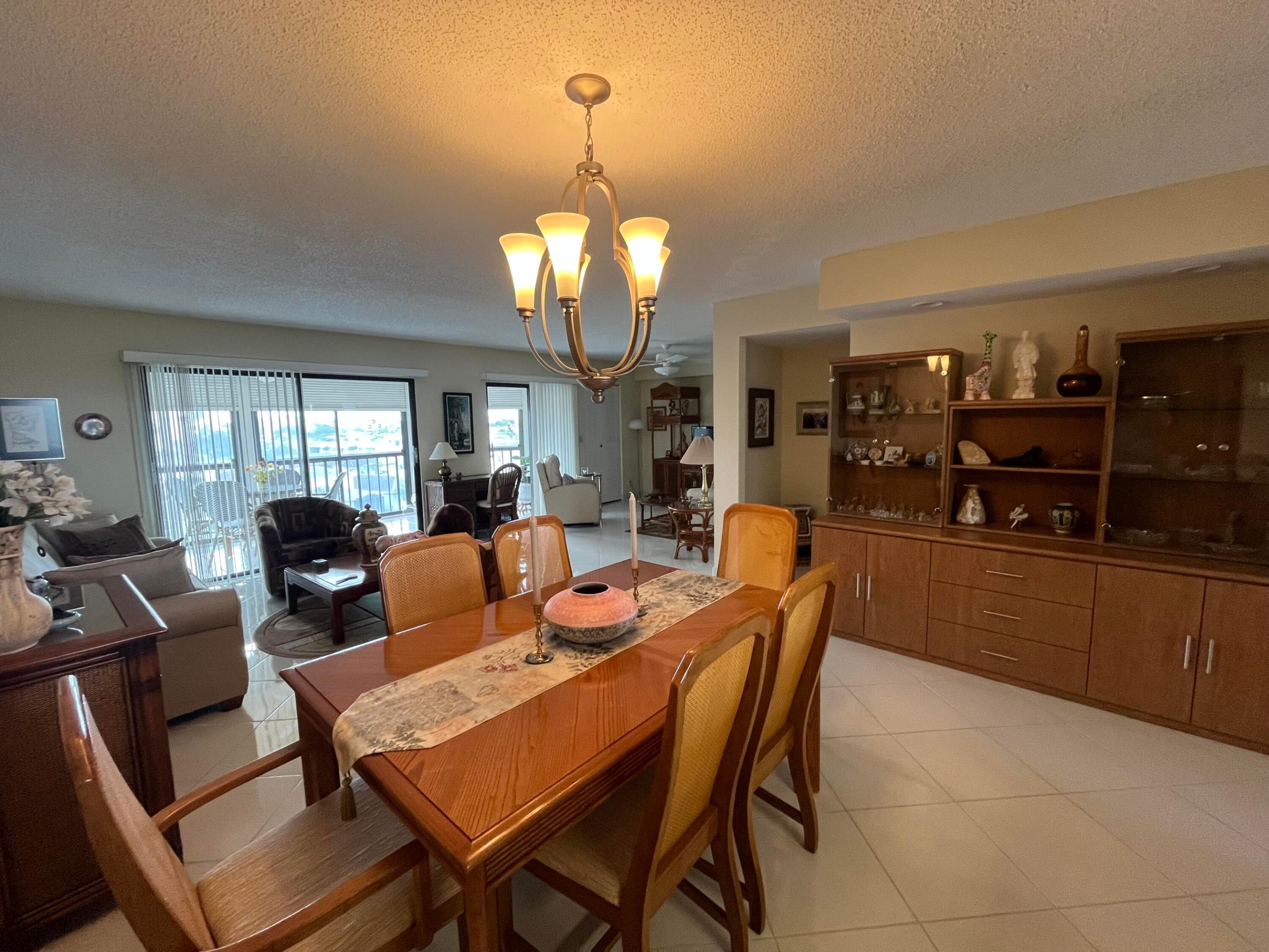 Huntington Towers - Residential