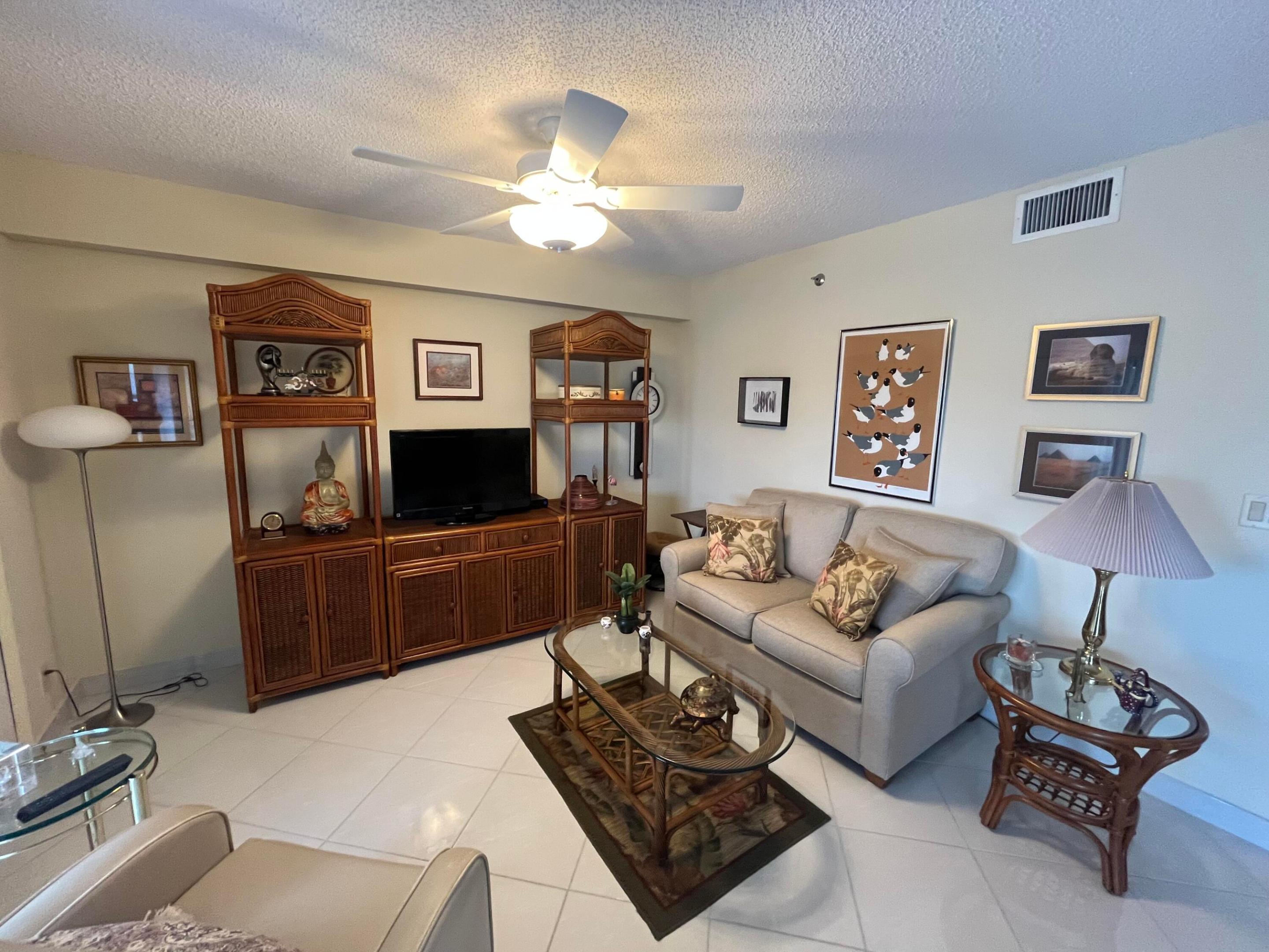 Huntington Towers - Residential