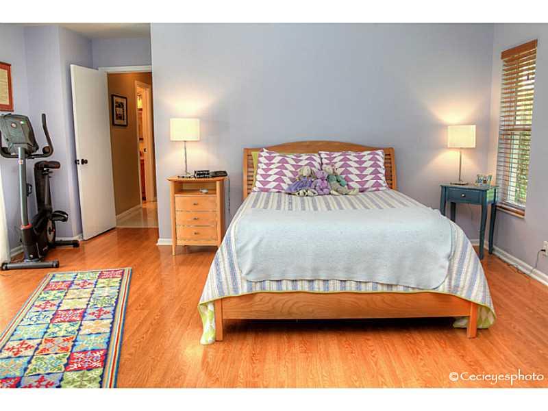 SHADOW WOOD - Residential