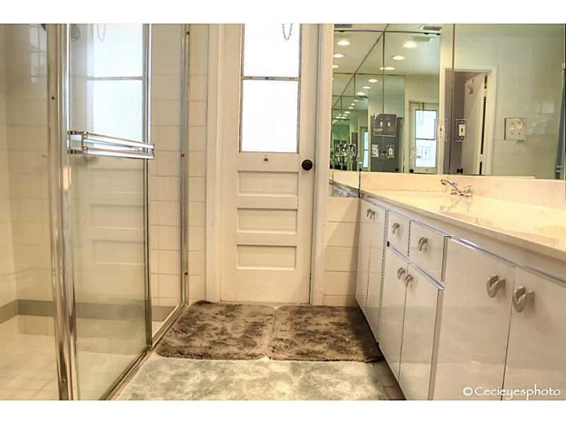 SHADOW WOOD - Residential