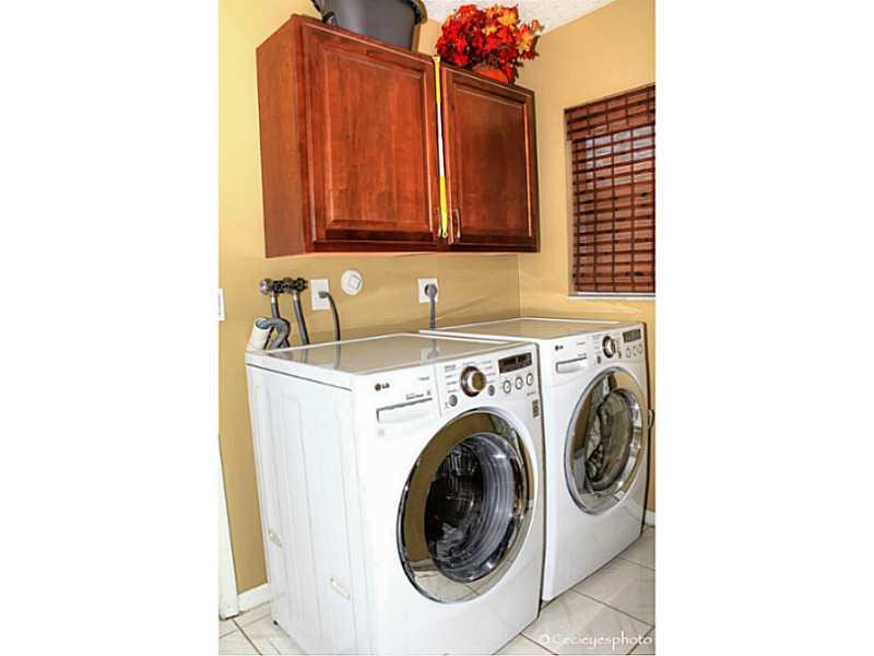 SHADOW WOOD - Residential