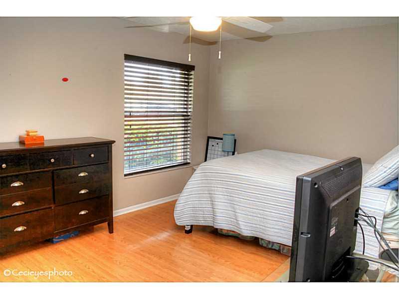 SHADOW WOOD - Residential