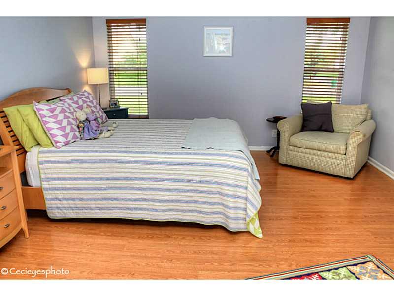 SHADOW WOOD - Residential