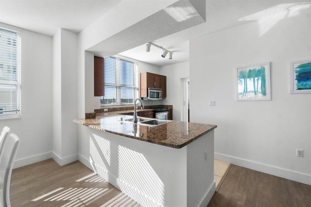 CASA COSTA CONDO - Residential