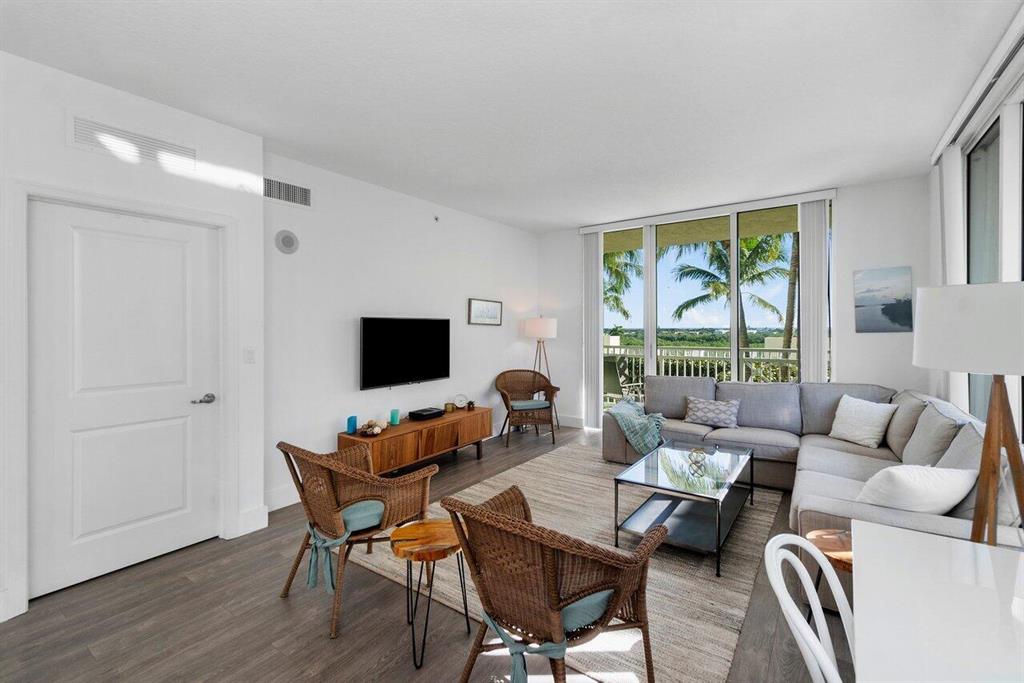 CASA COSTA CONDO - Residential