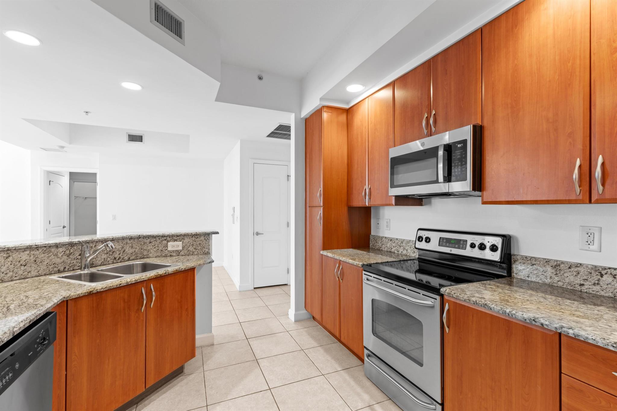 ONE CITY PLAZA CONDO - Residential Lease