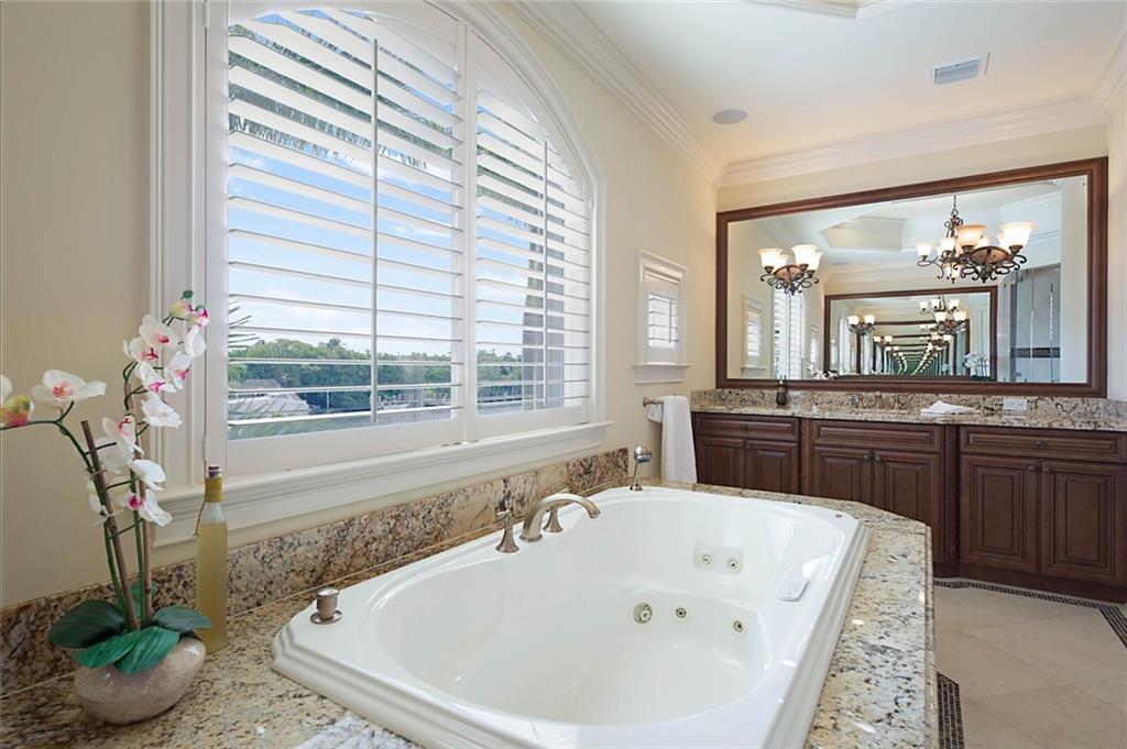 Lake Placid 35-23 B - Residential