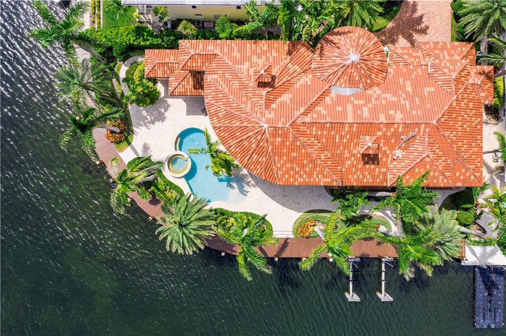 Lake Placid 35-23 B - Residential