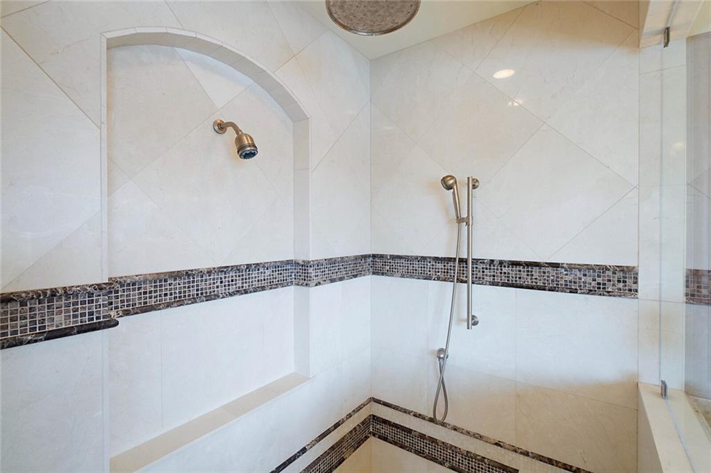 Lake Placid 35-23 B - Residential