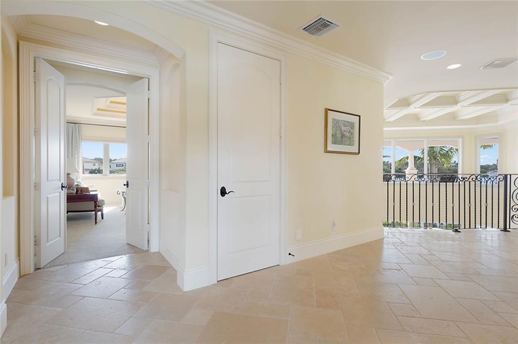 Lake Placid 35-23 B - Residential