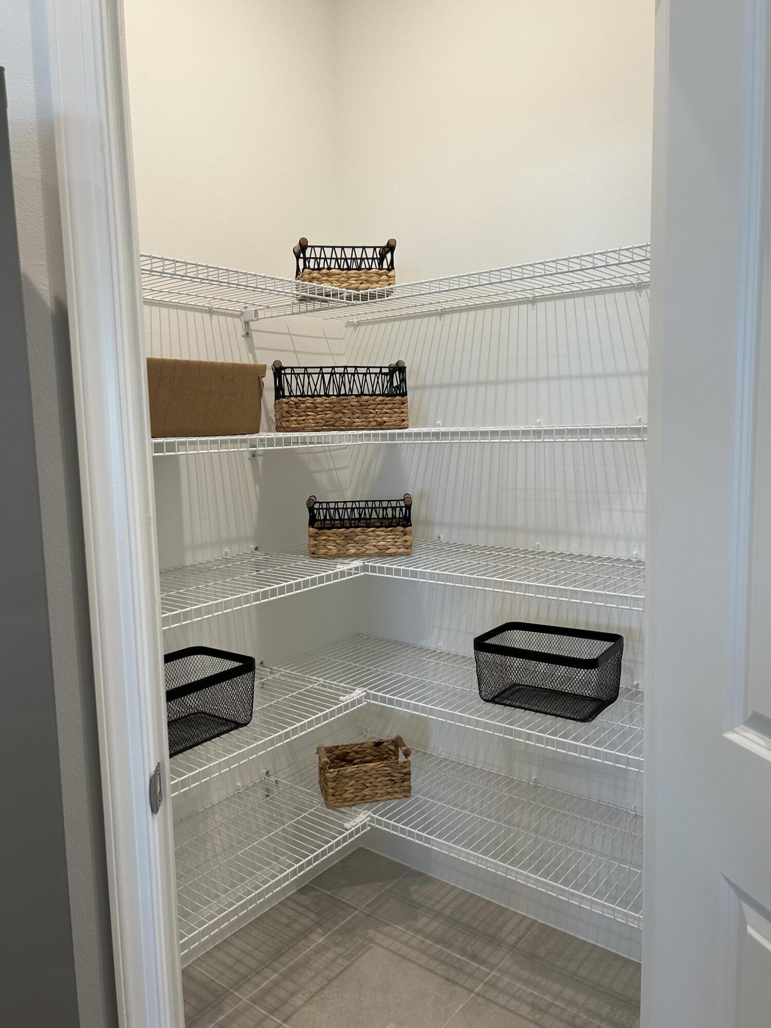 CADENCE - Residential Lease