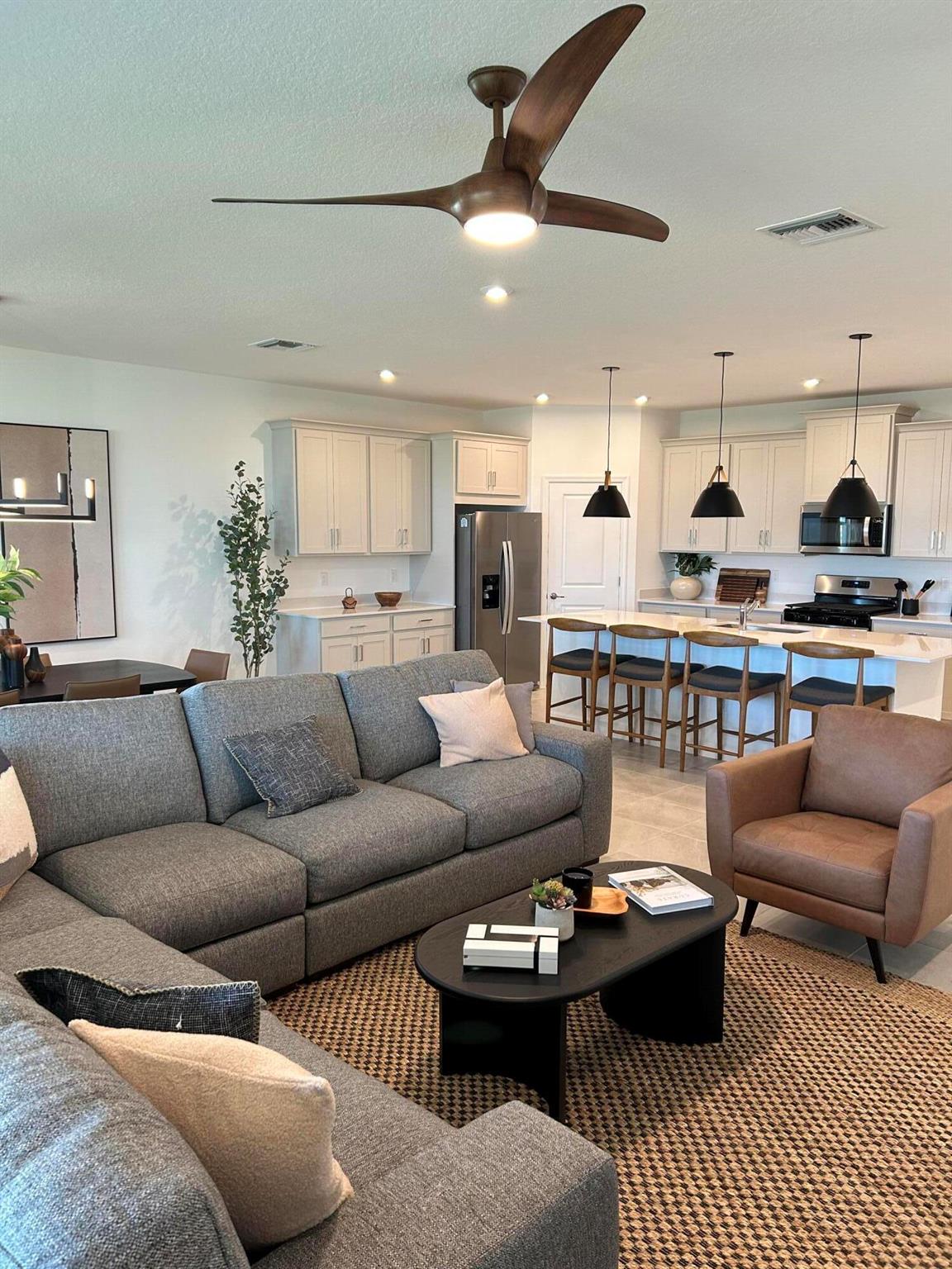 CADENCE - Residential Lease