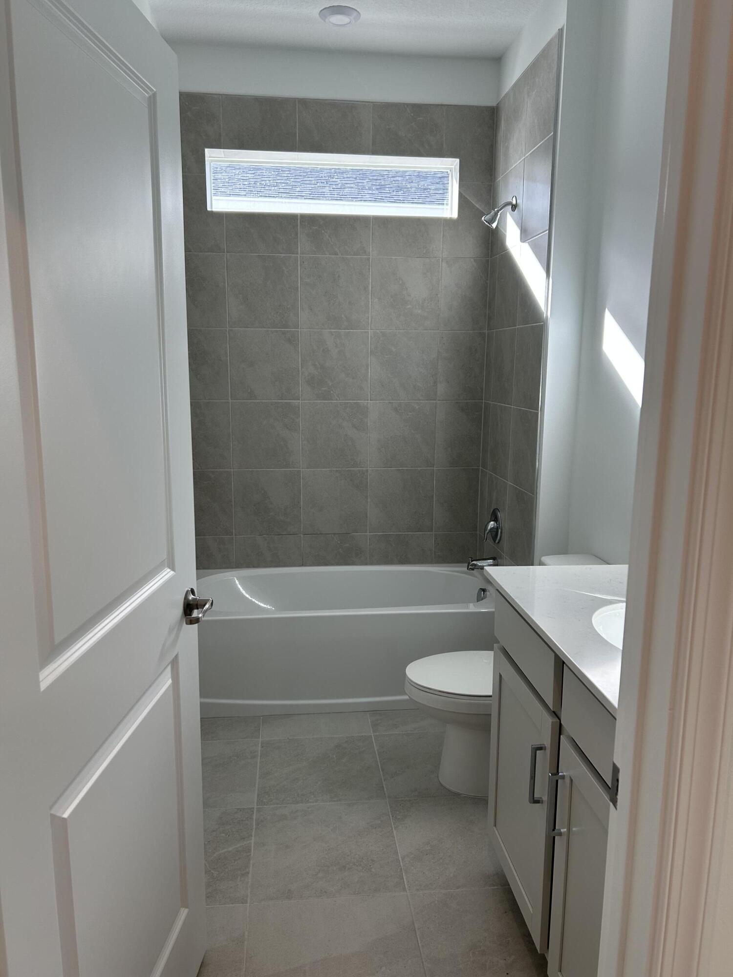 CADENCE - Residential Lease