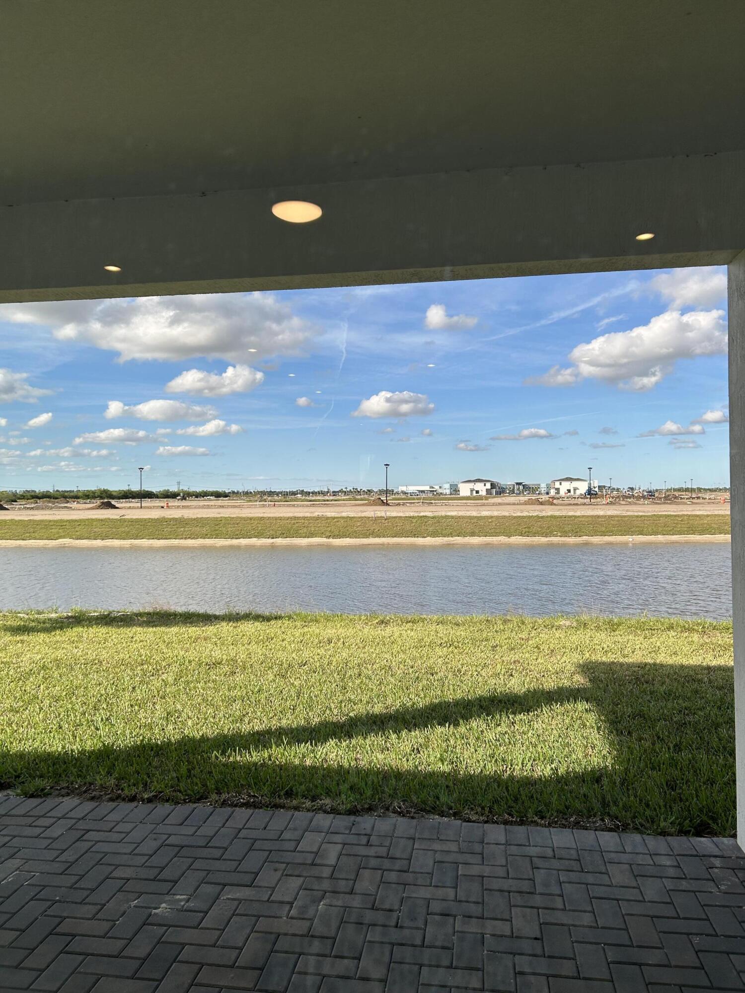 CADENCE - Residential Lease