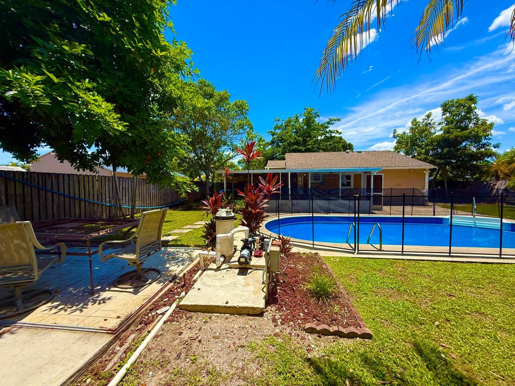 Photo of 10103 Mikado Lane, Royal Palm Beach, FL 33411 (MLS # R11113314)