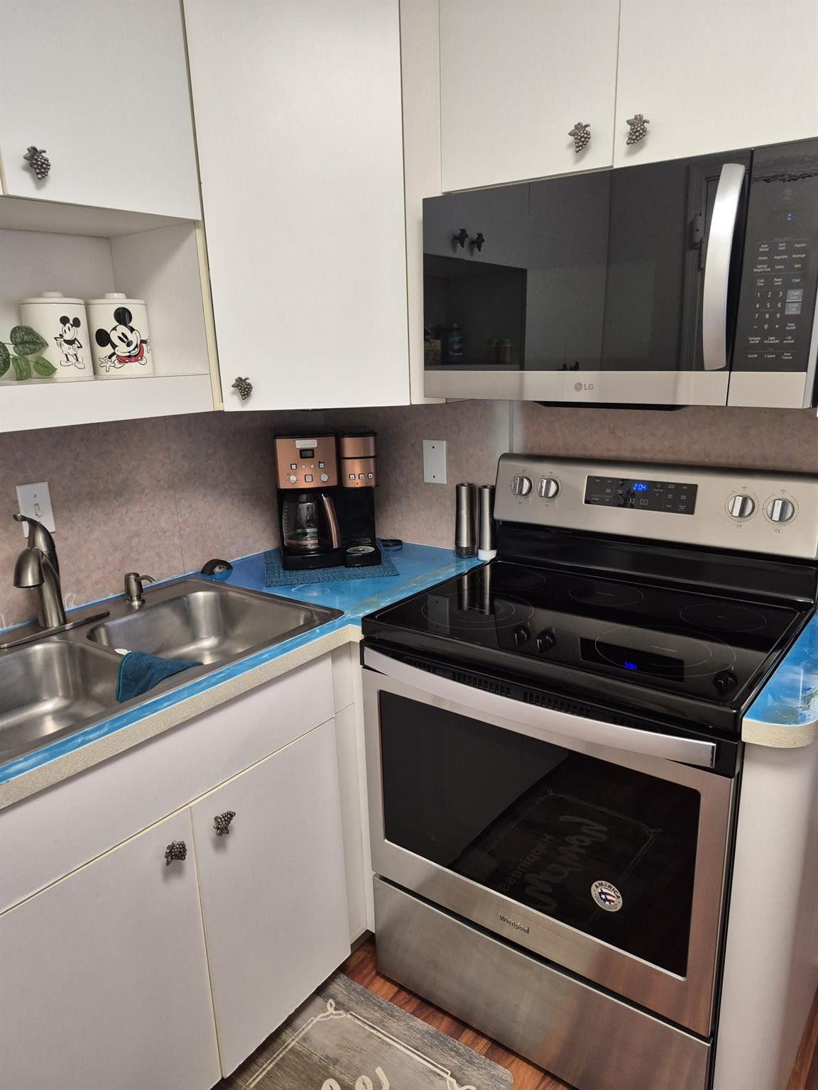 Imperial Point Colonnades - Residential Lease