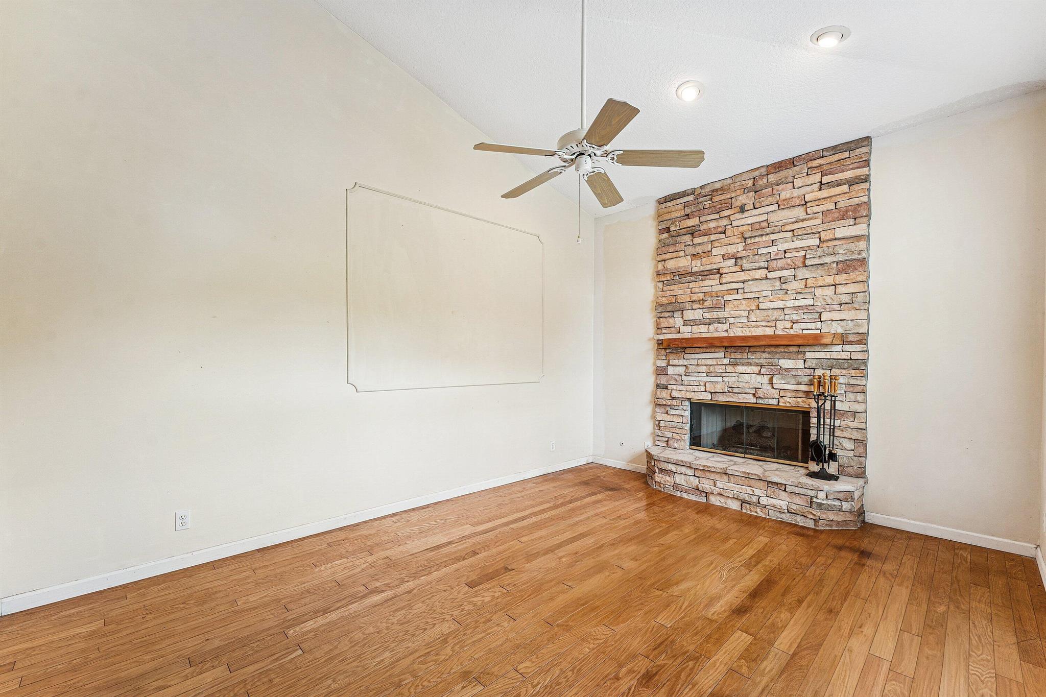 LOXAHATCHEE - Residential