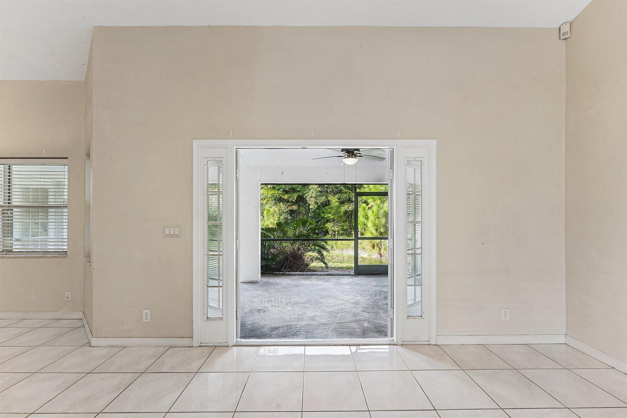 LOXAHATCHEE - Residential