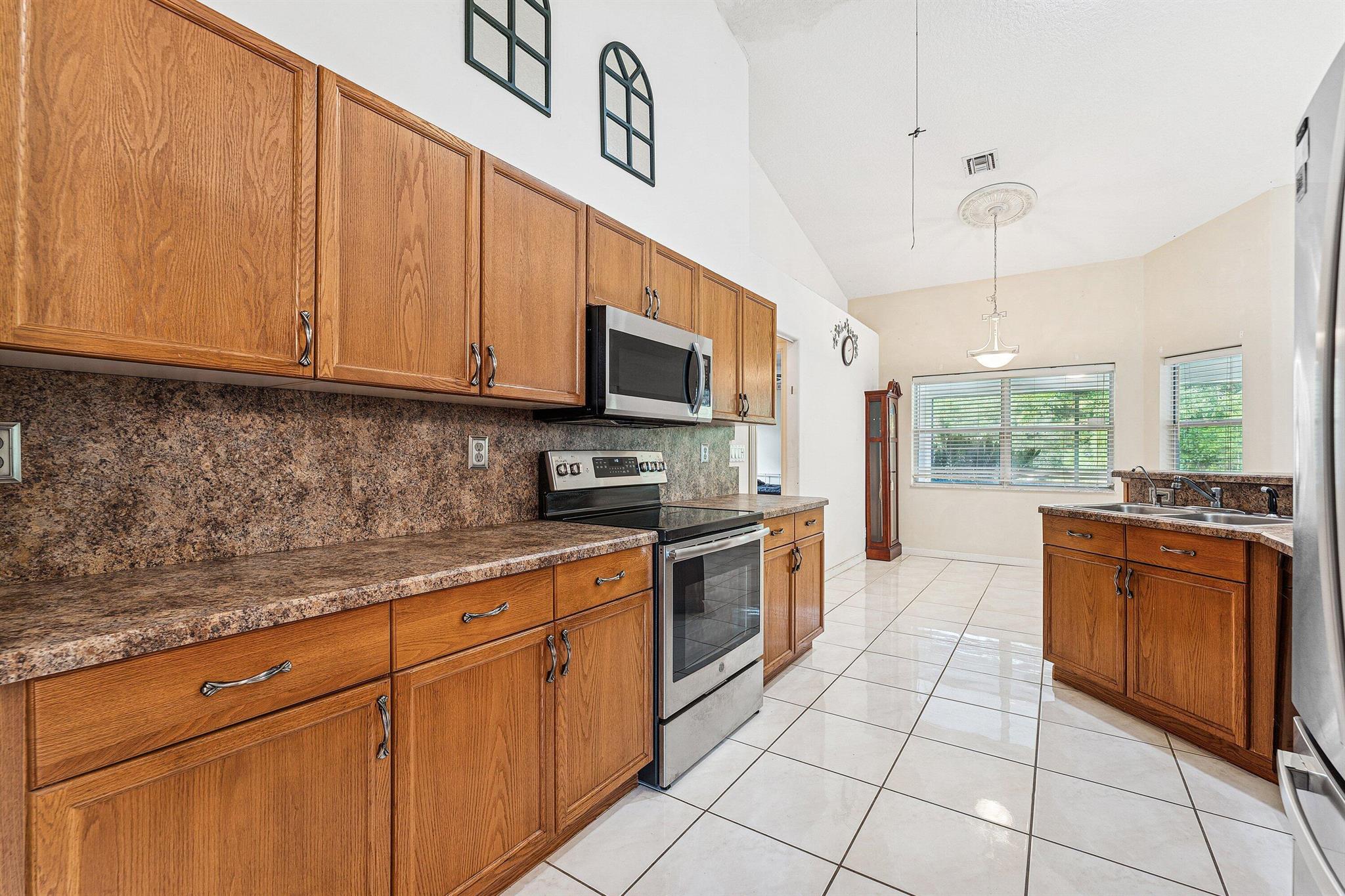 LOXAHATCHEE - Residential