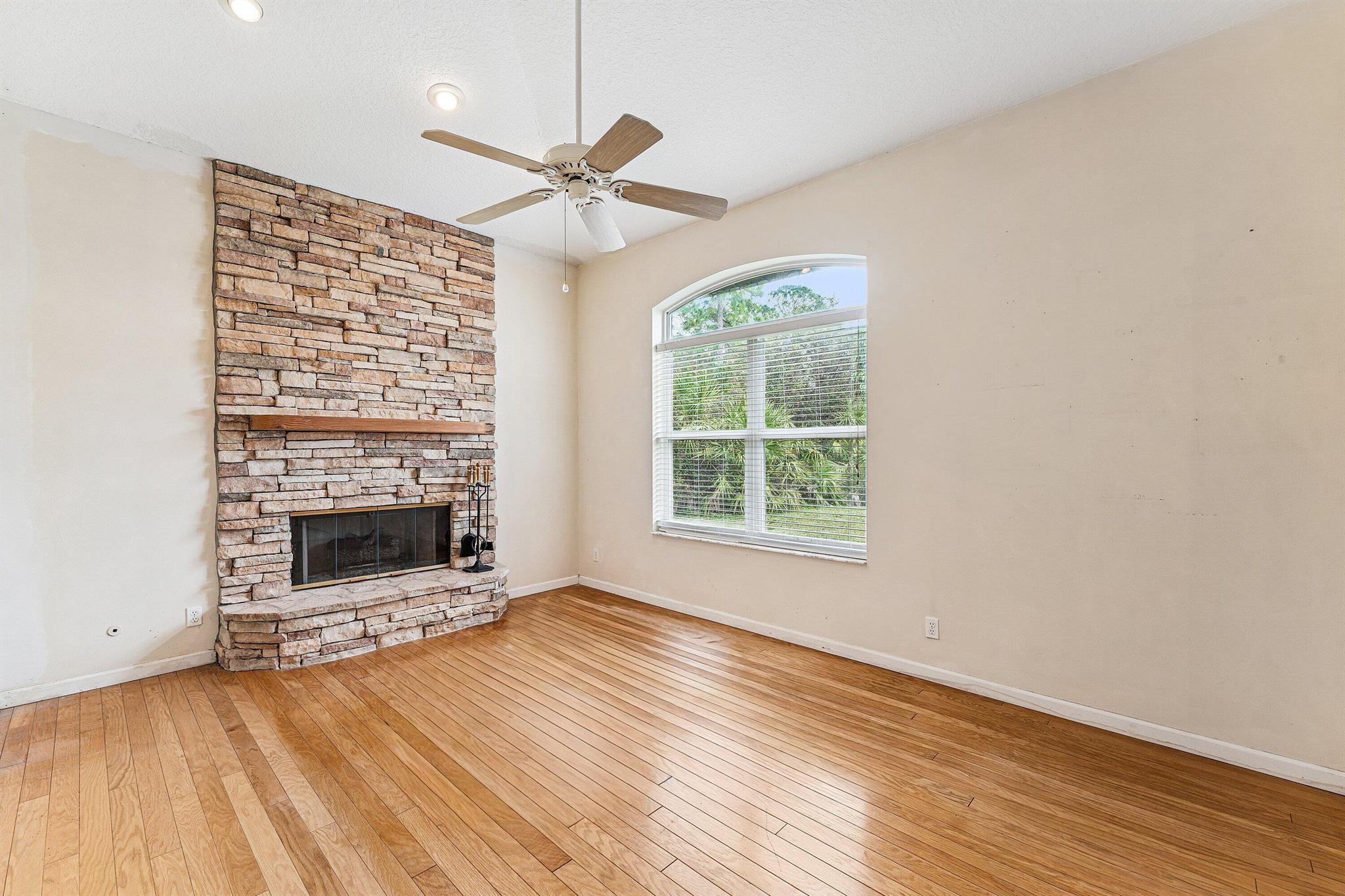 LOXAHATCHEE - Residential