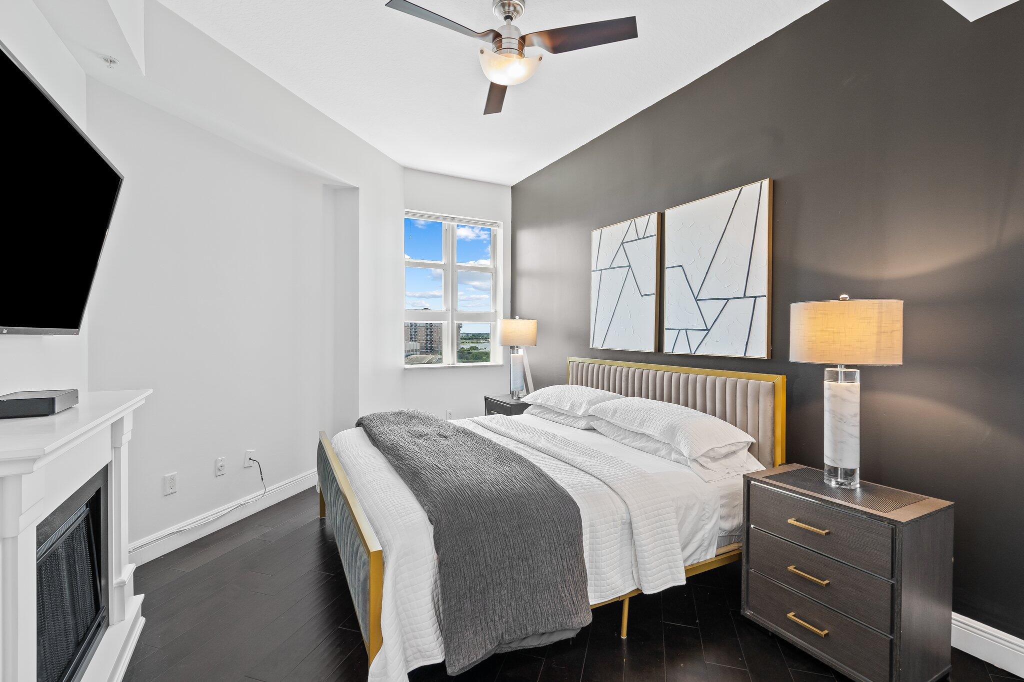 403 S Sapodilla Avenue 806