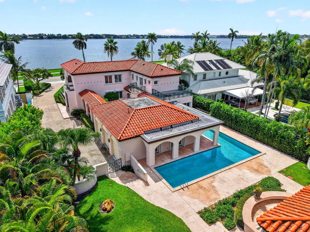 Photo of 5011 S FLAGLER Drive, West Palm Beach, FL 33405 (MLS # B26061793)