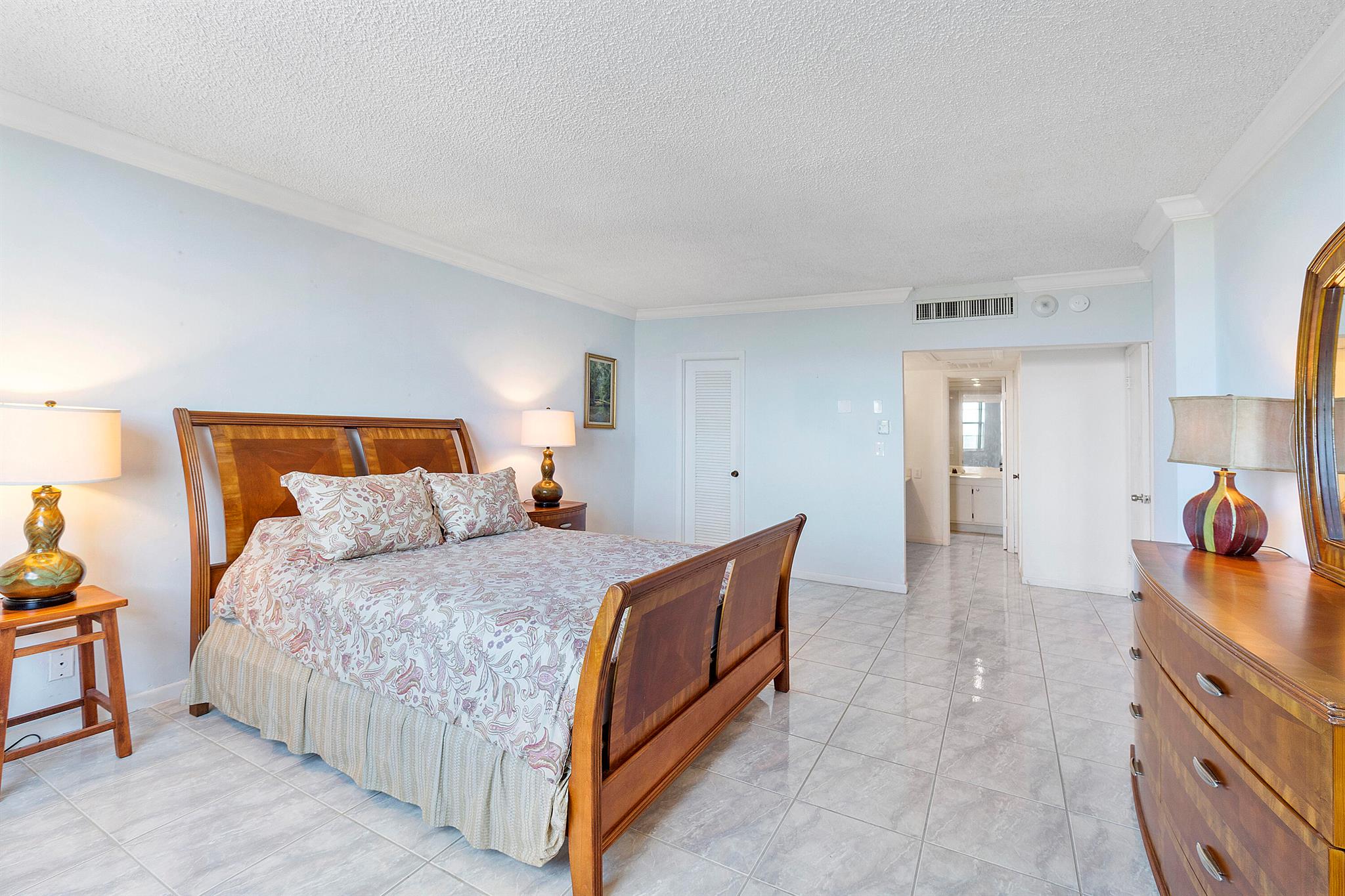 PATRICIAN - Residential Lease