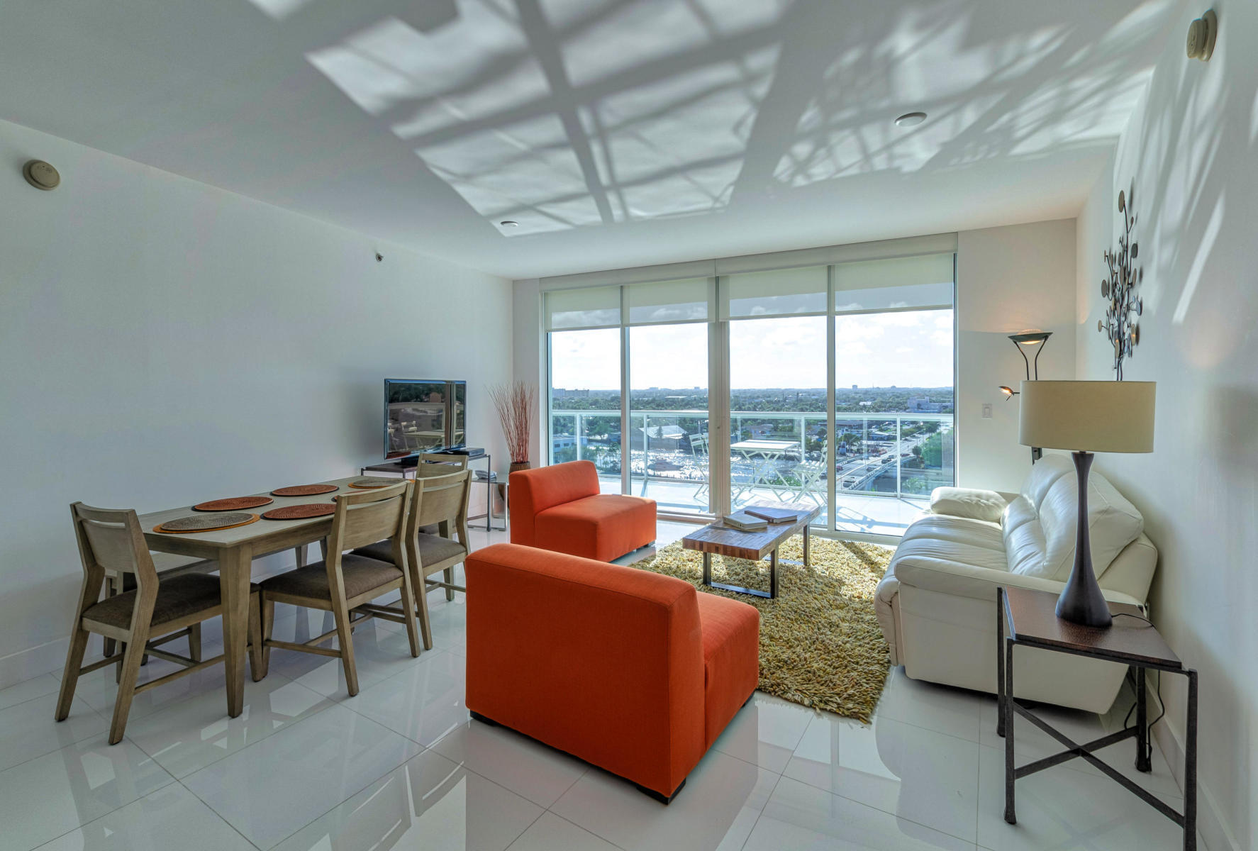 1 N Ocean Boulevard 913