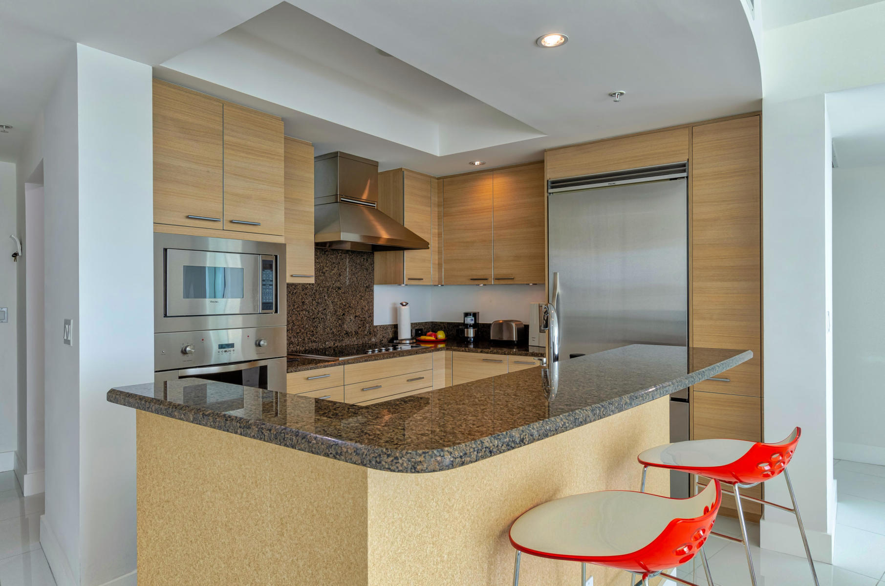 1 N Ocean Boulevard 913