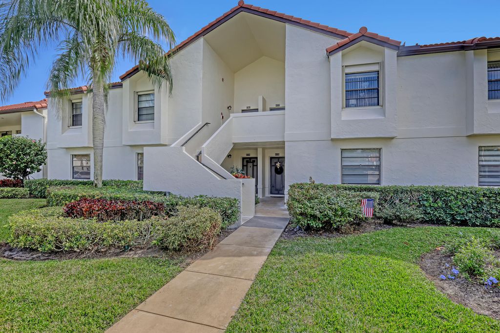 Photo of 5779 Parkwalk Drive, Boynton Beach, FL 33472 (MLS # R11163040)