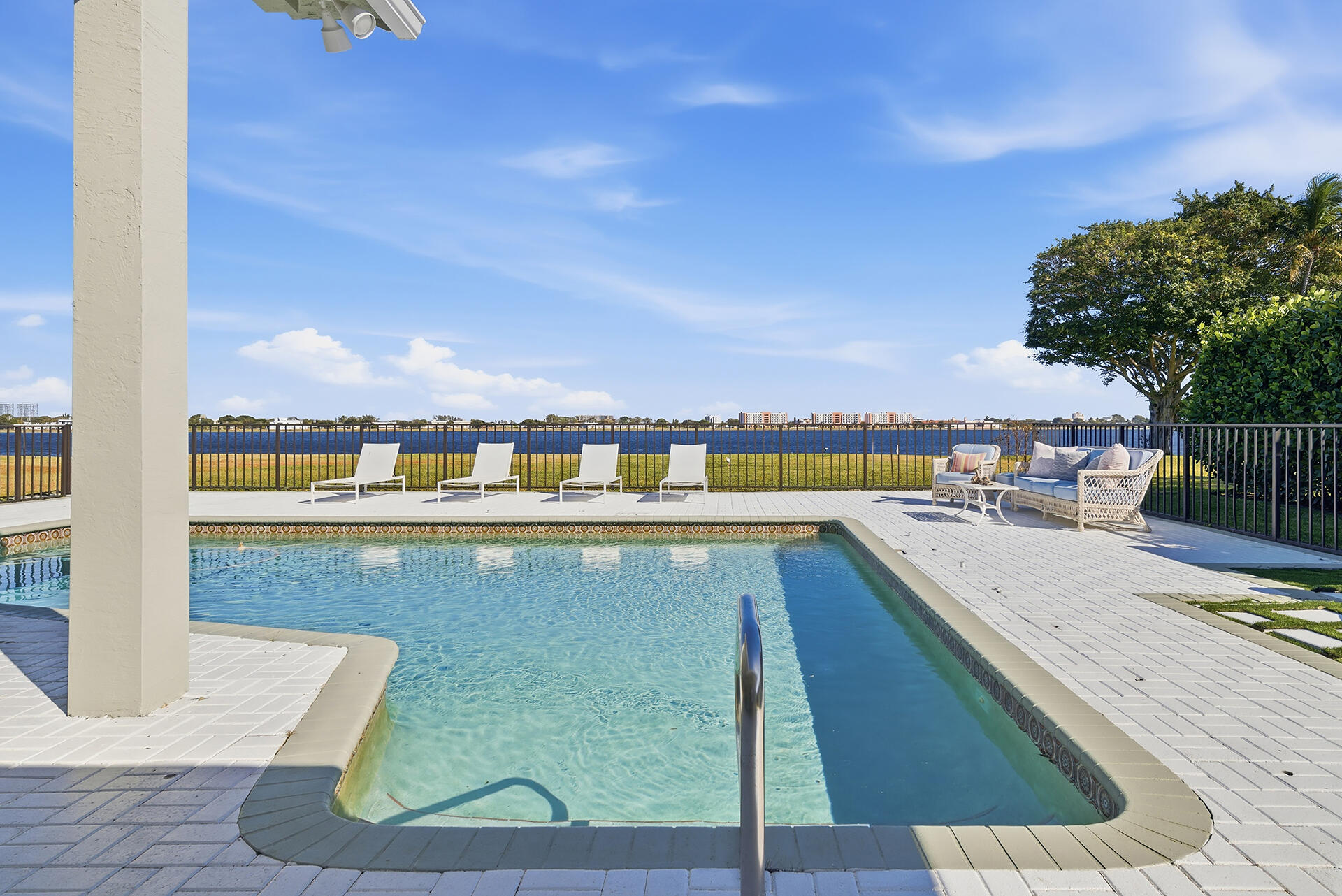 PRESIDENT COUNTRY CLUB 4 - Residential