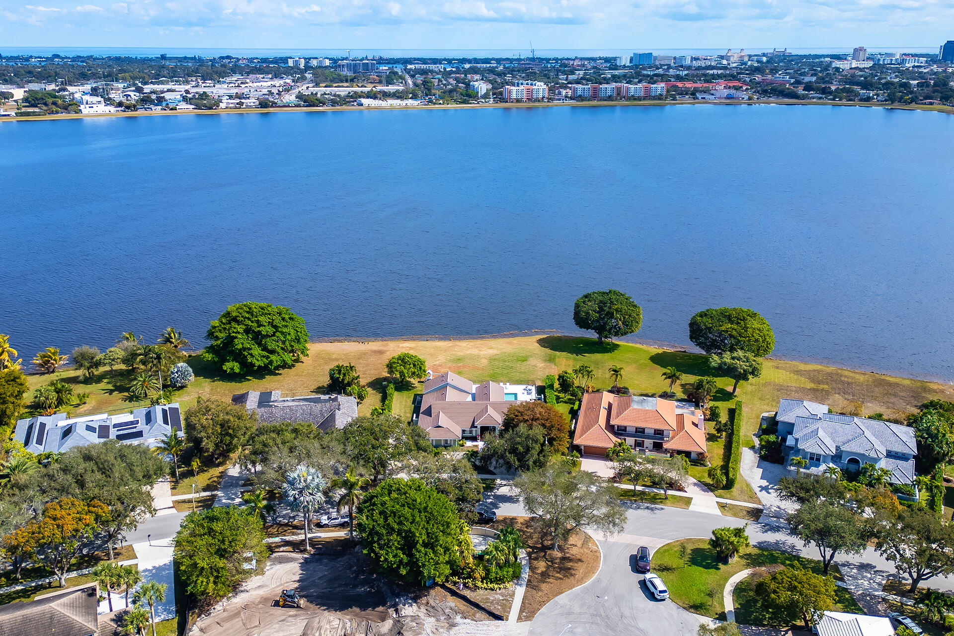 PRESIDENT COUNTRY CLUB 4 - Residential