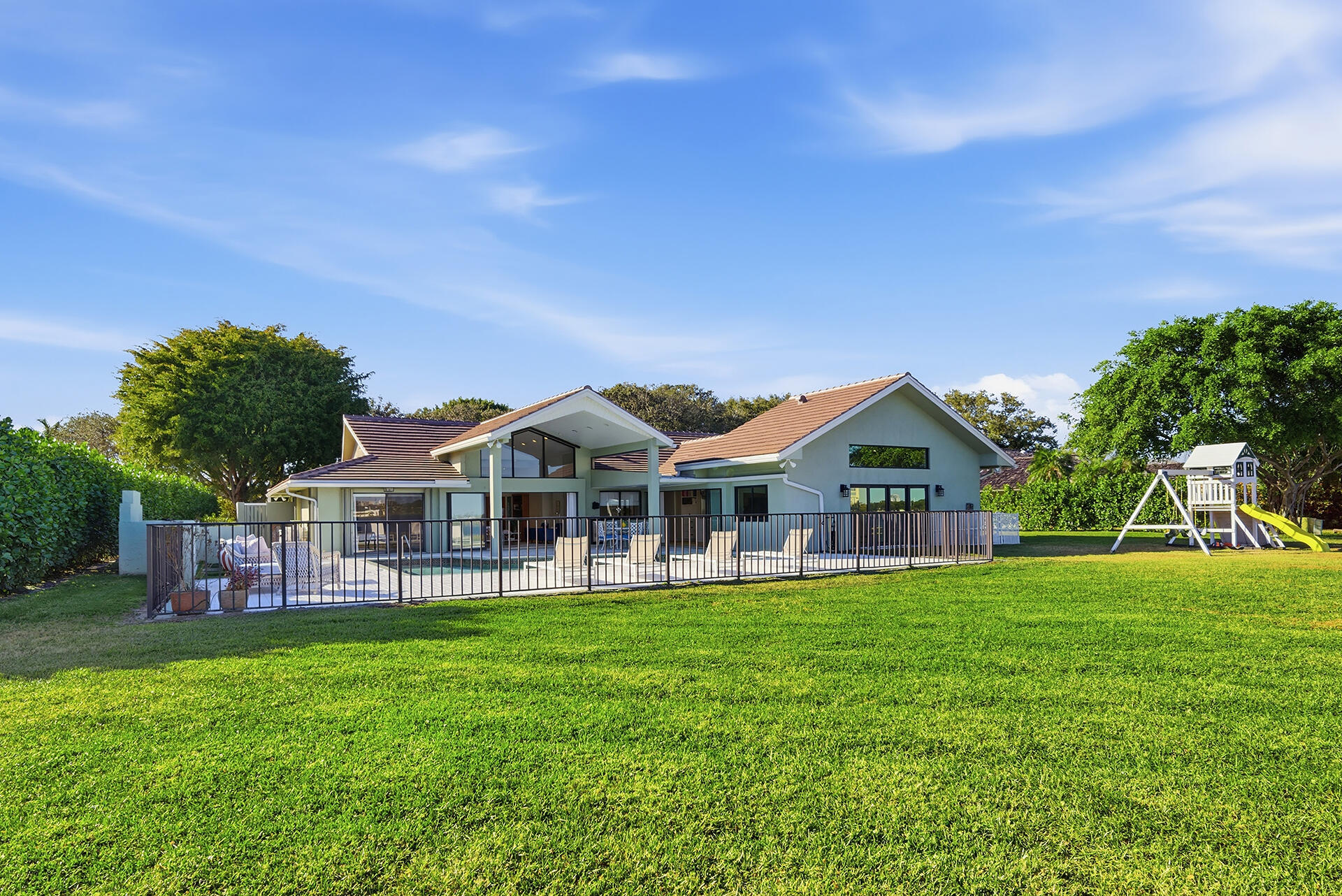 PRESIDENT COUNTRY CLUB 4 - Residential