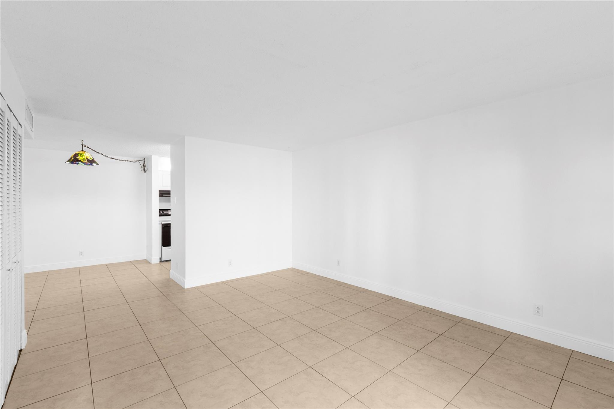 THE VILLAS OF RIVERSIDE C - Residential