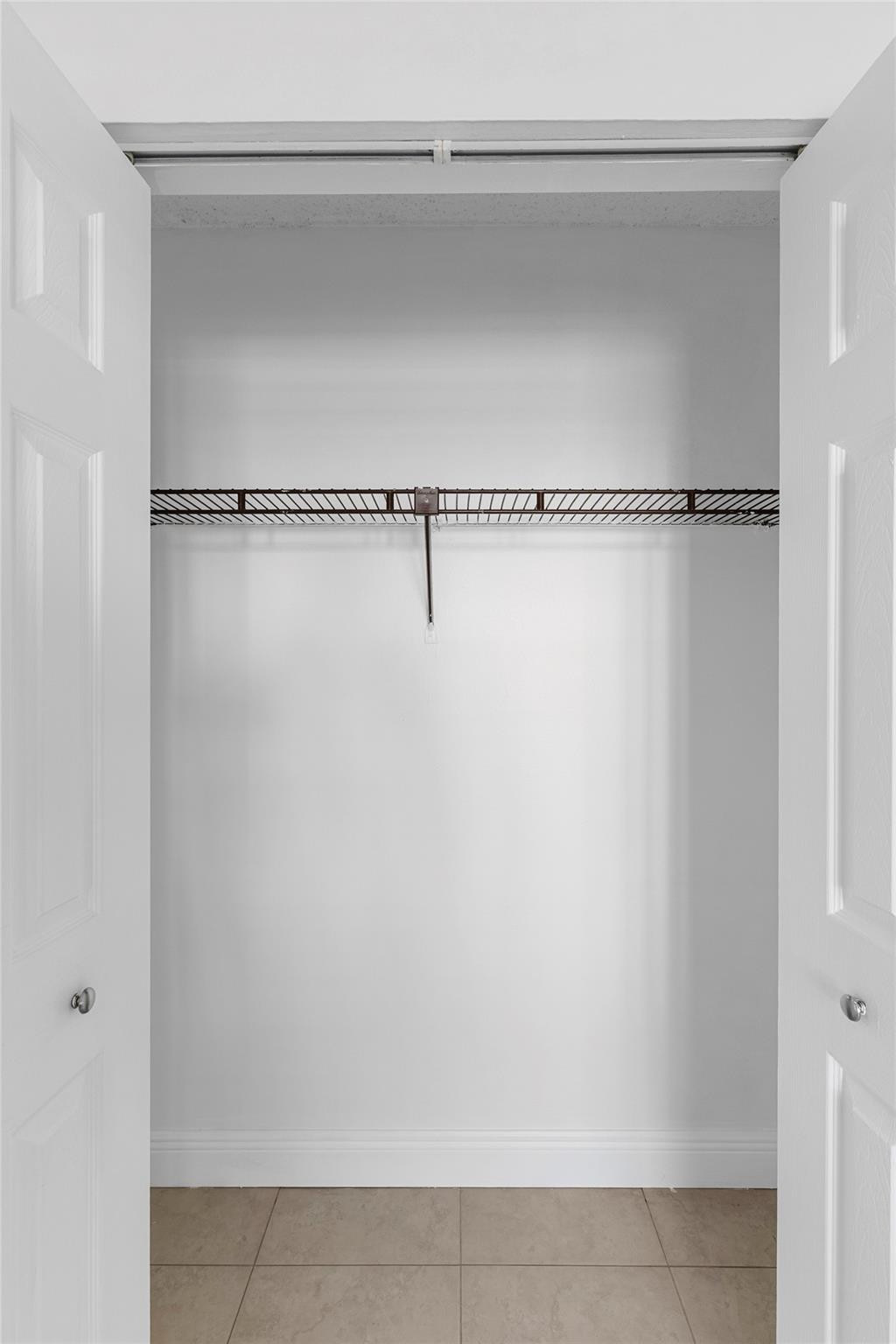 THE VILLAS OF RIVERSIDE C - Residential