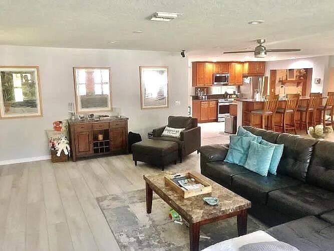 Acreage & Unrec - Residential