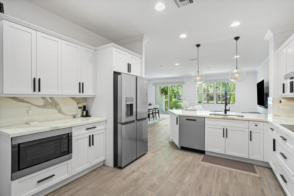 BINKS POINTE - Residential Lease