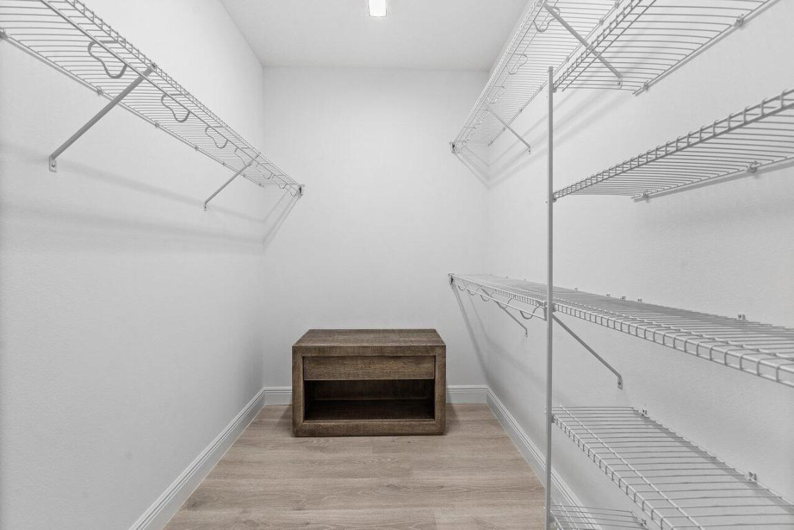 BINKS POINTE - Residential Lease