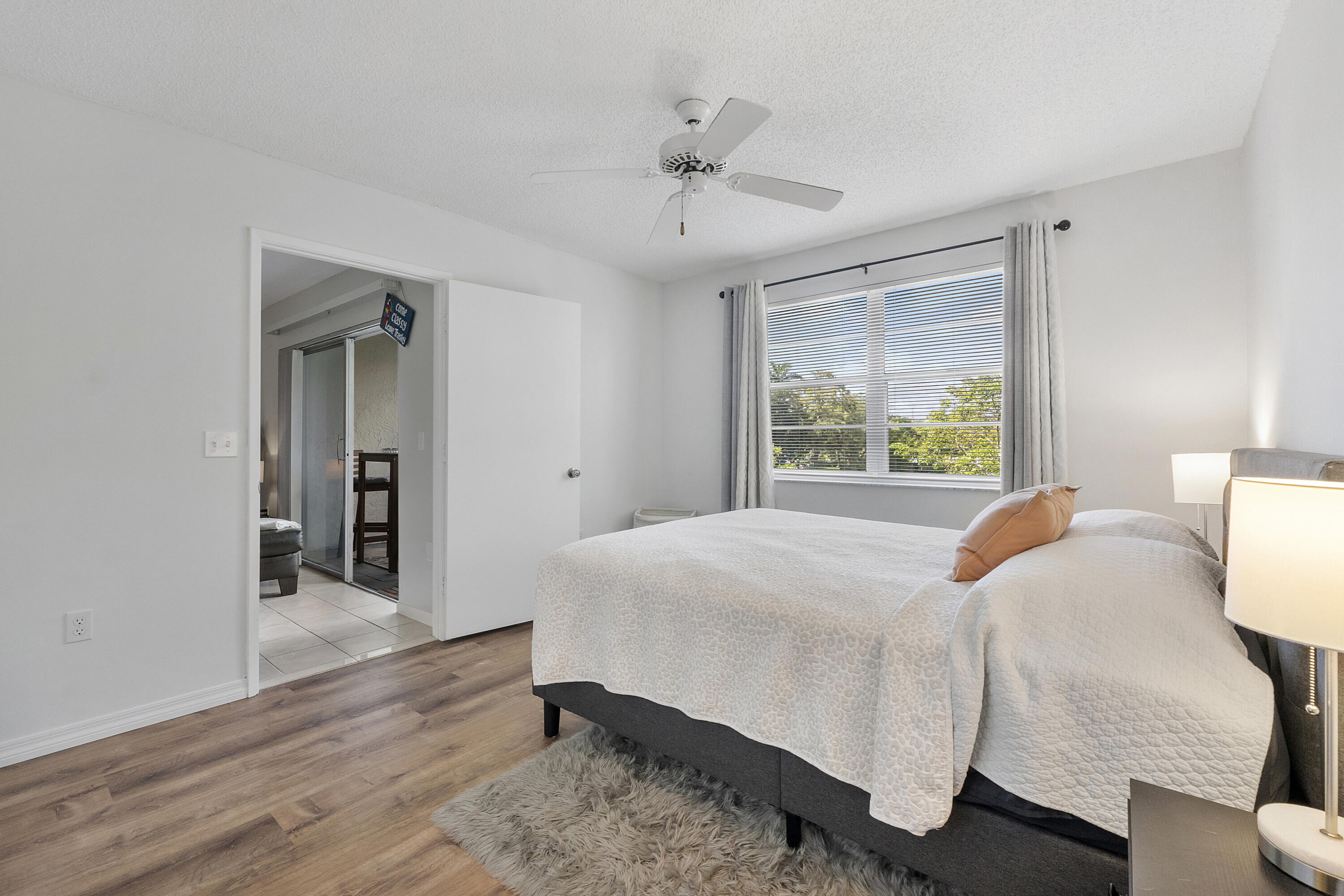 CYPRESS BEND CONDOMINIUM VII - Residential