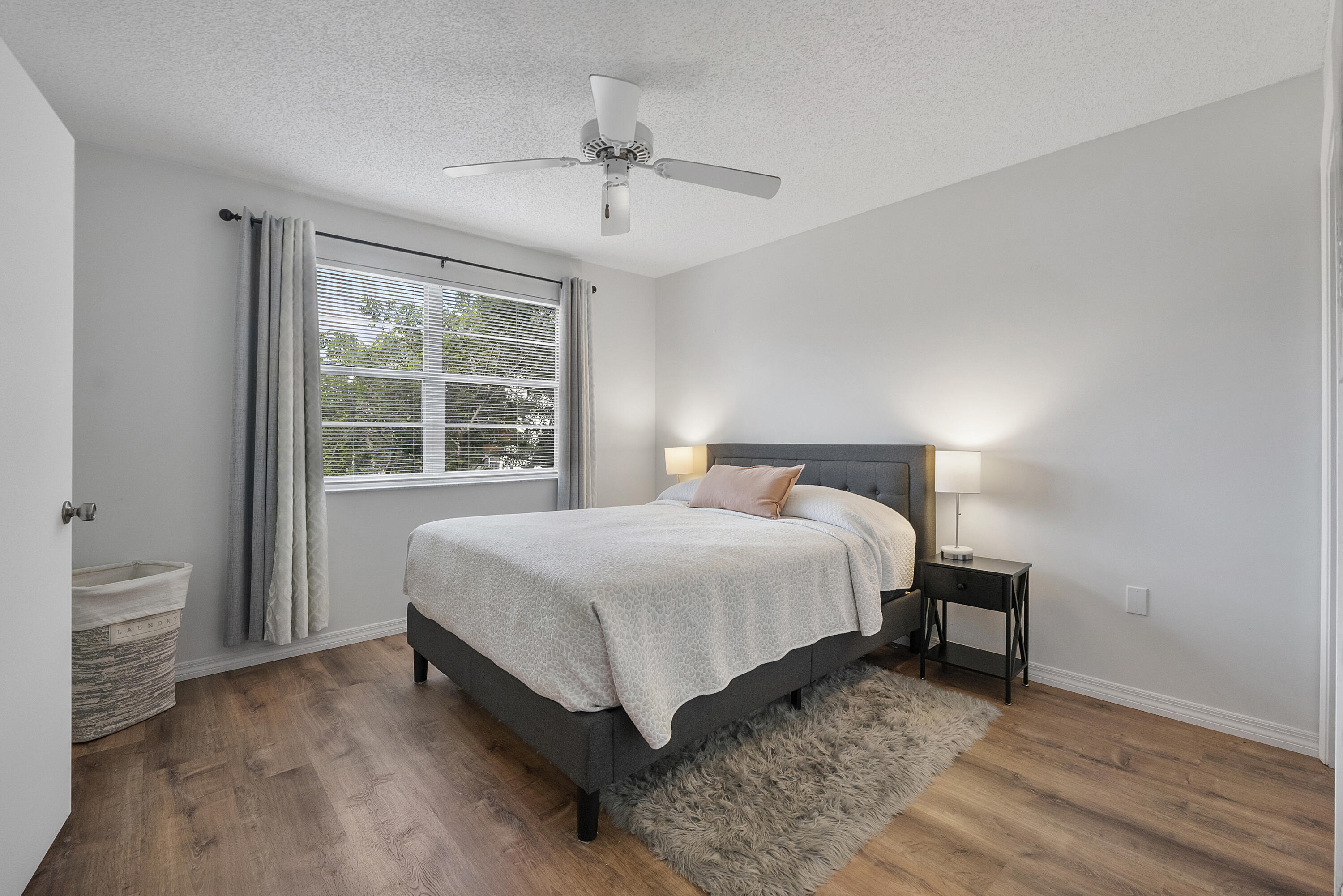 CYPRESS BEND CONDOMINIUM VII - Residential