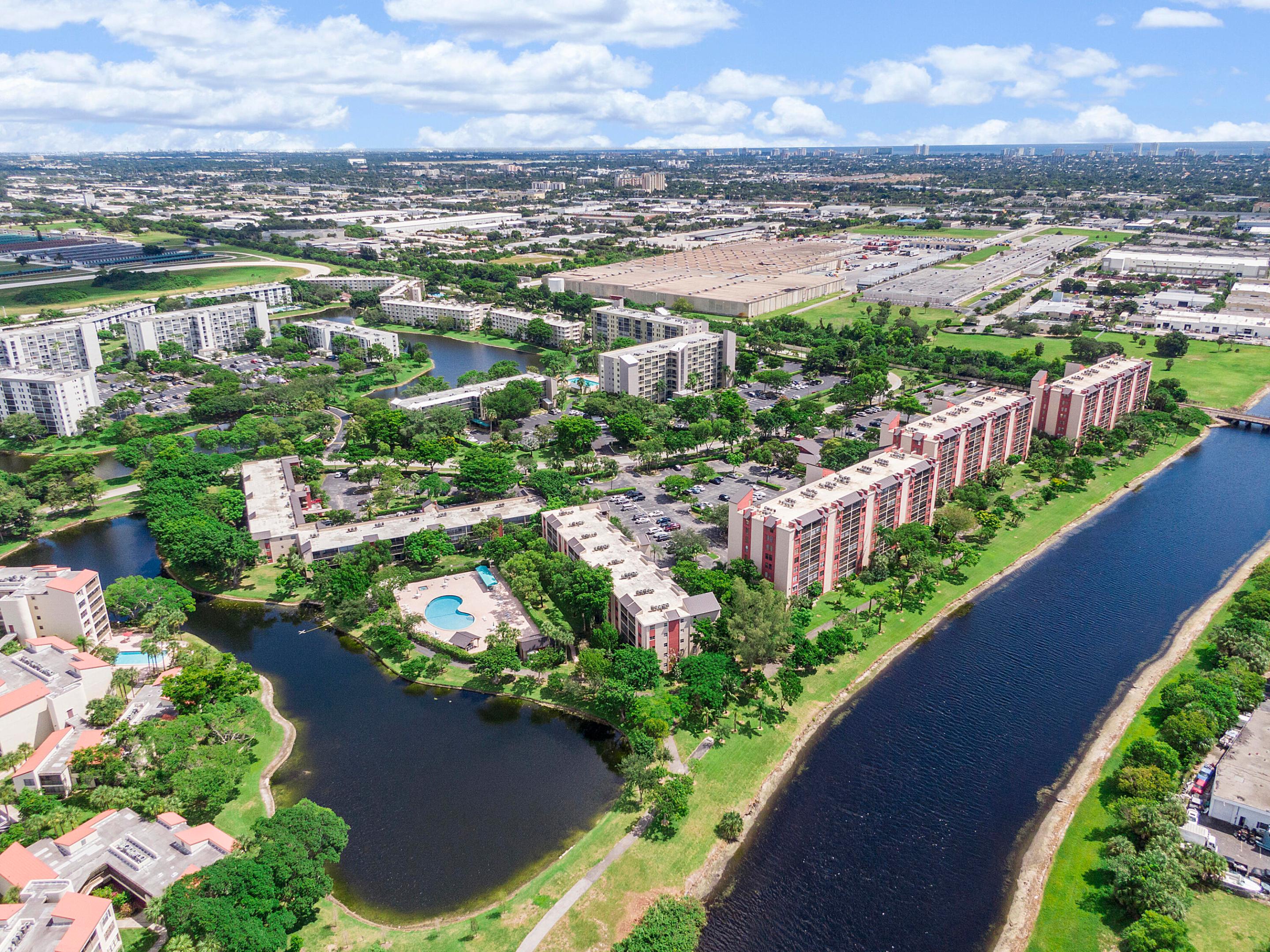 CYPRESS BEND CONDOMINIUM VII - Residential