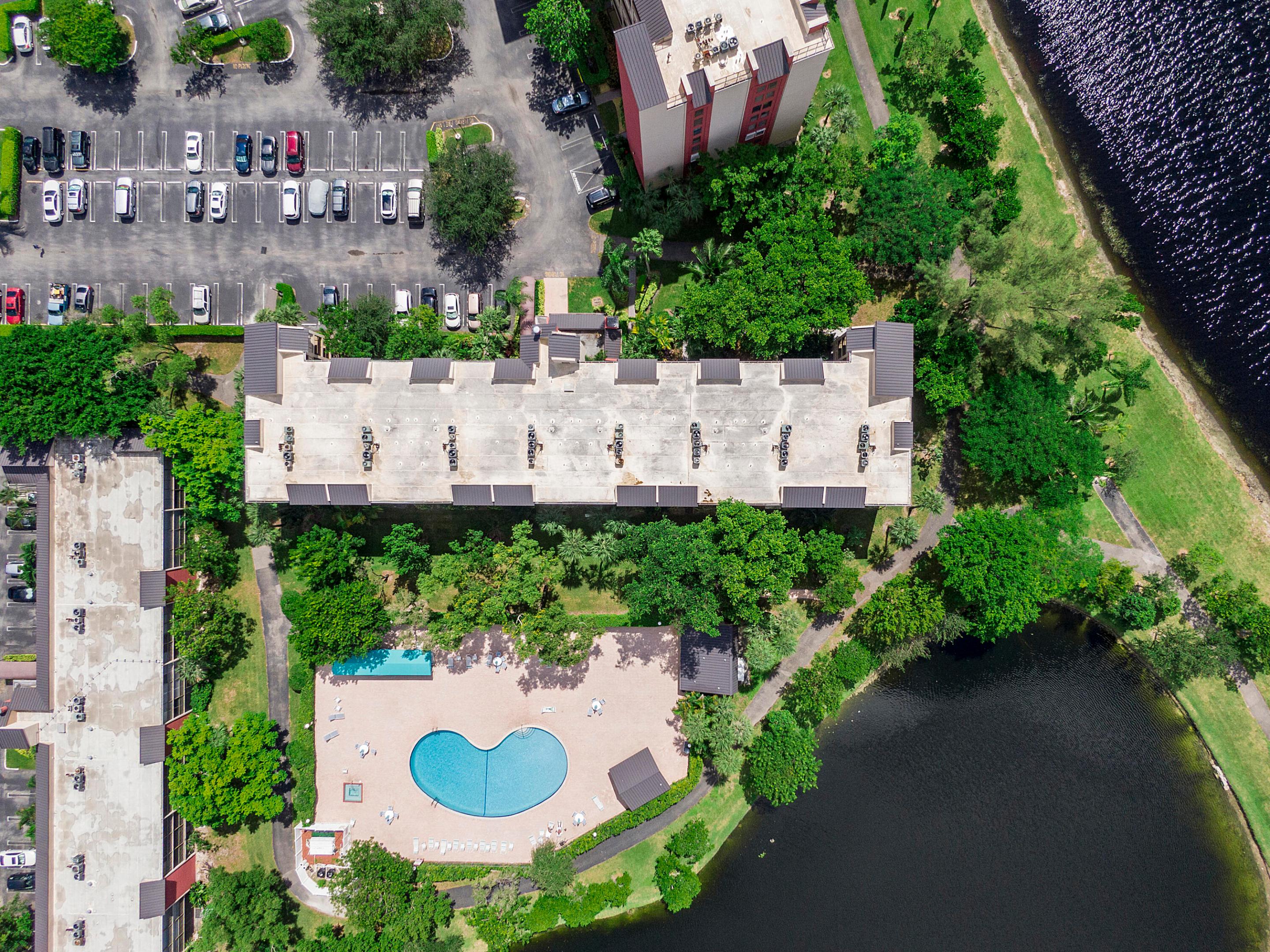 CYPRESS BEND CONDOMINIUM VII - Residential