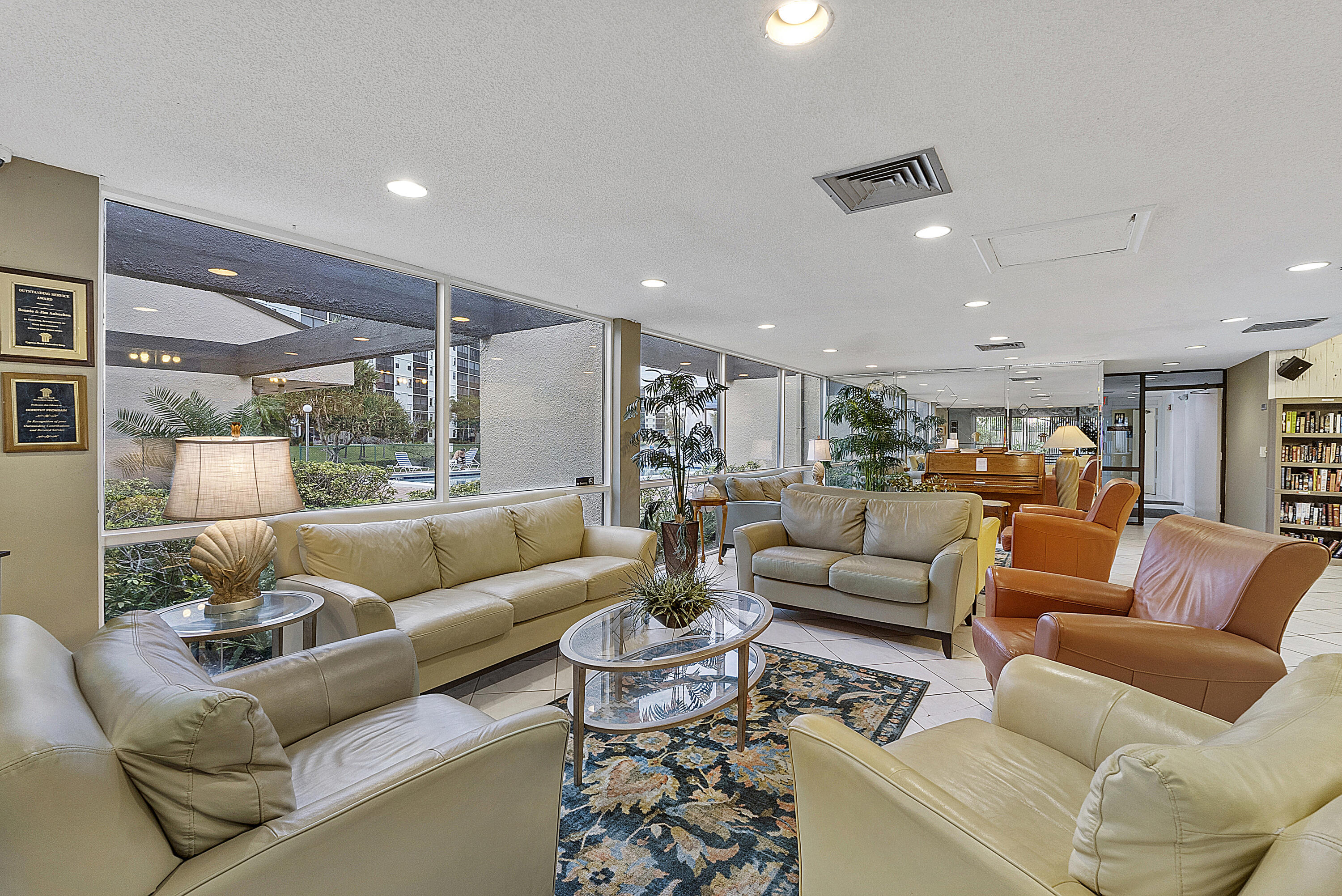 CYPRESS BEND CONDOMINIUM VII - Residential