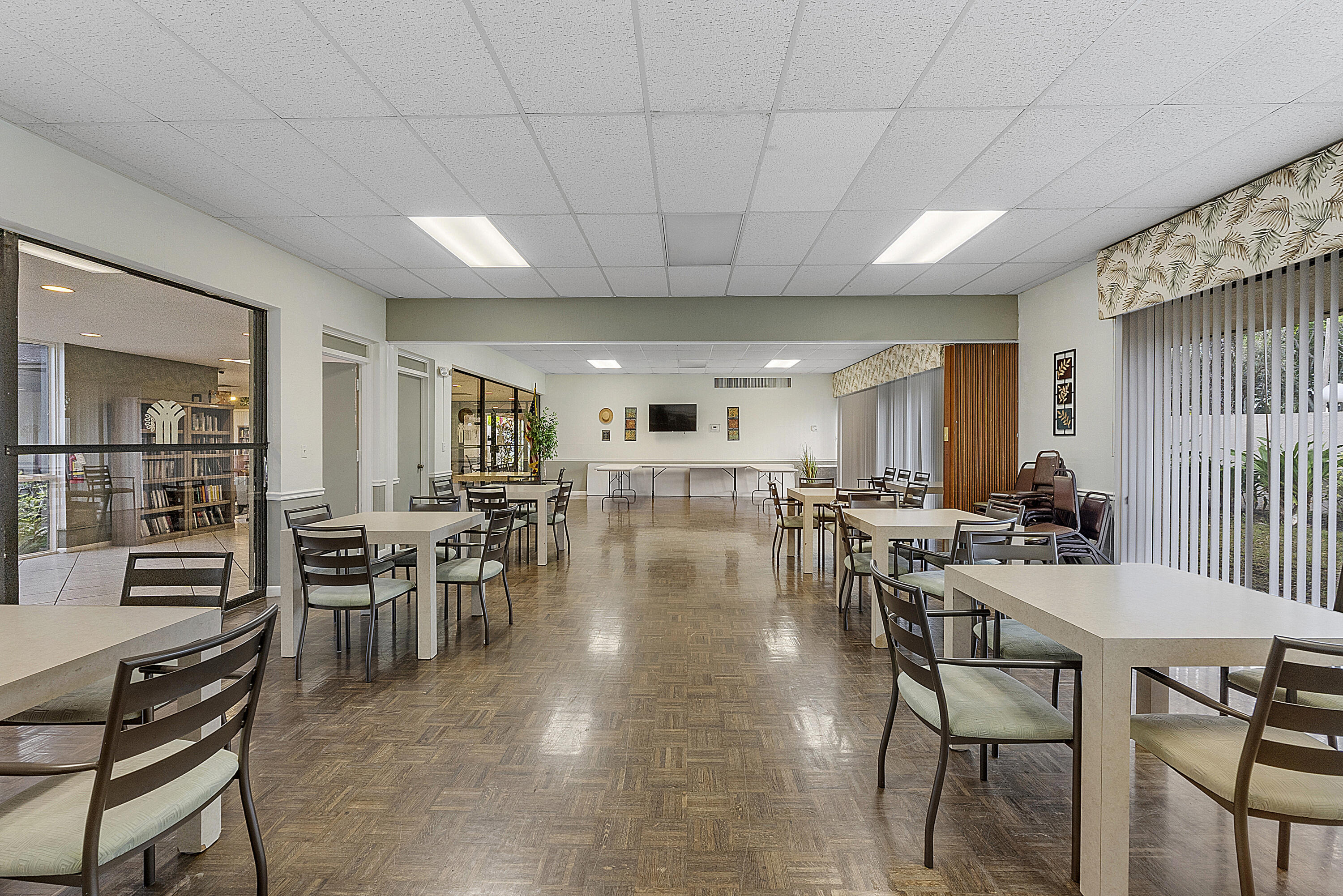 CYPRESS BEND CONDOMINIUM VII - Residential