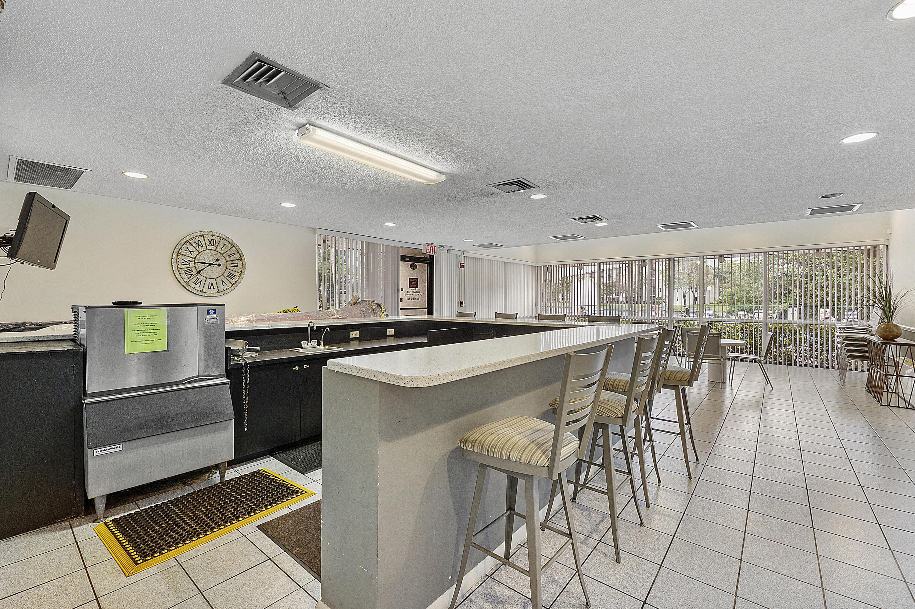 CYPRESS BEND CONDOMINIUM VII - Residential