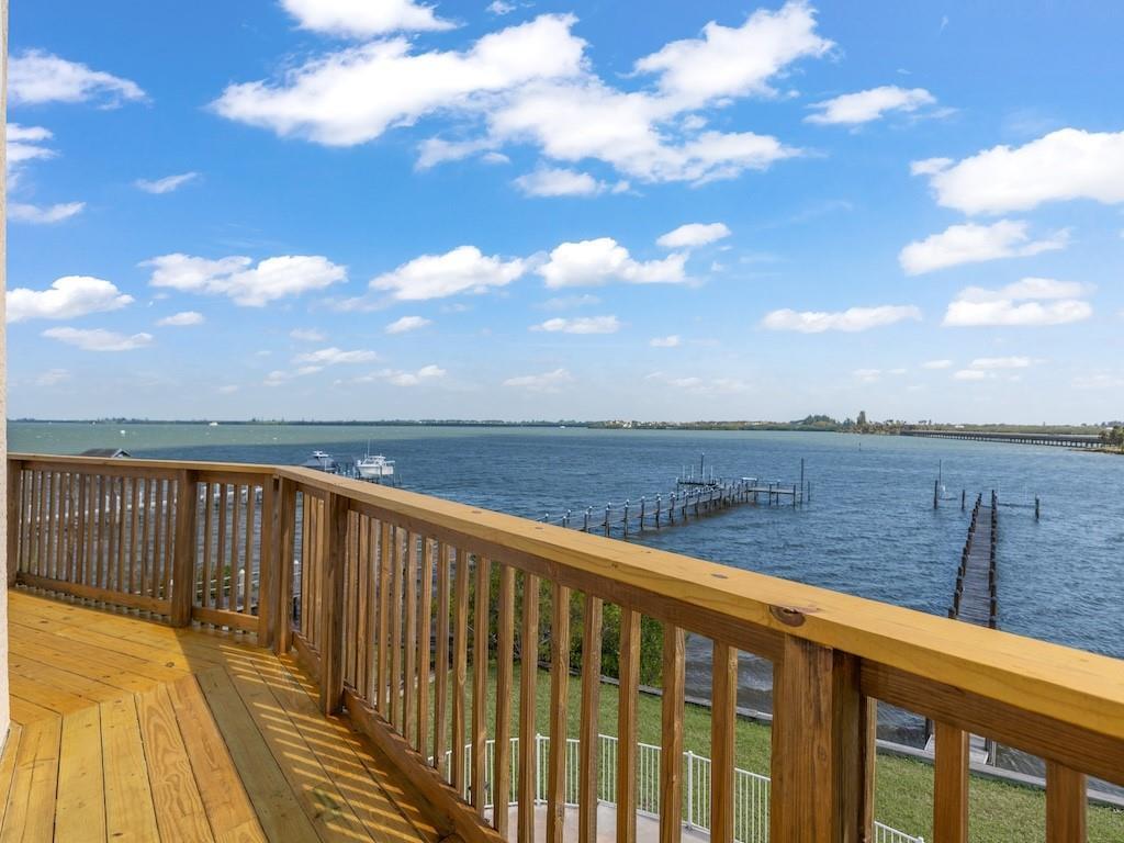 REPLAT OF POR NARANJA TR SHELLMOUND BCH - Residential