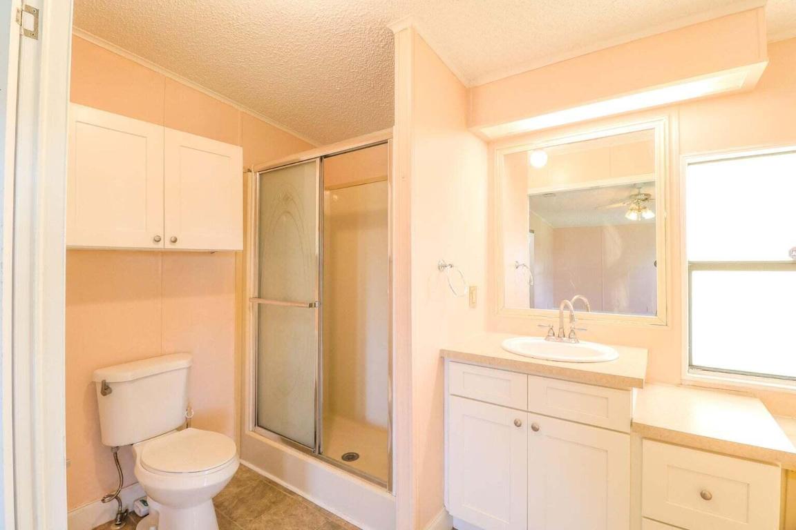 SPANISH LAKES - Residential